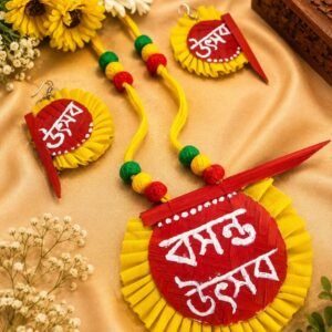 Crafted jewellery set