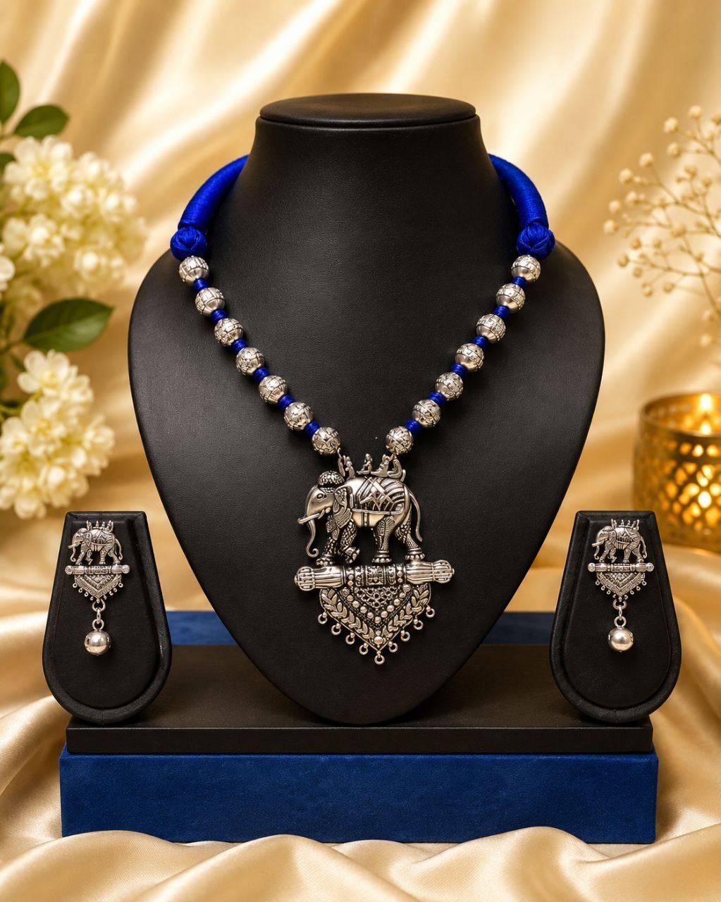 Silver jewellery set